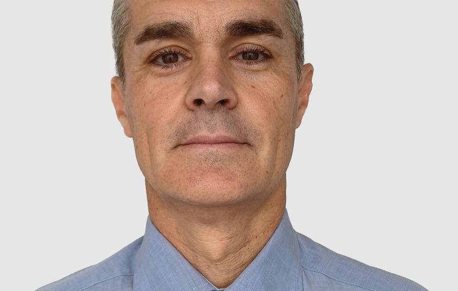 RamonPerezZaragozaHeadshot_edited